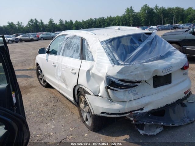 WA1EFCFS5FR011007 Audi Q3 2.0t Premium Plus
