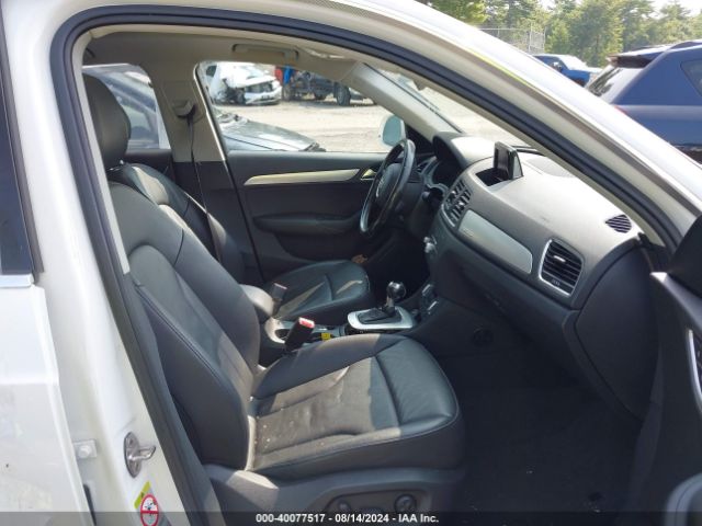 WA1EFCFS5FR011007 Audi Q3 2.0t Premium Plus