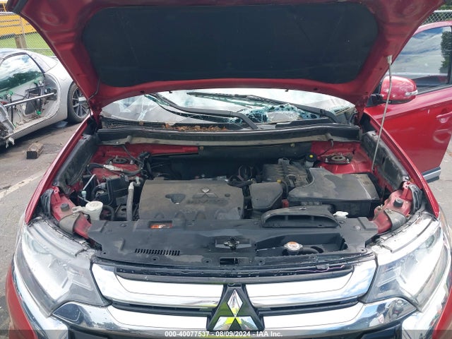 2016 MITSUBISHI OUTLANDER JA4AD3A3XGZ003927 Photo 9