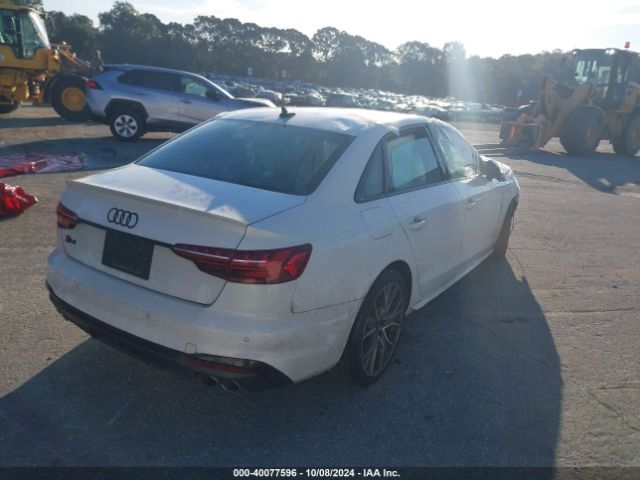 2022 AUDI S4 WAUB4AF48NA032142 Photo 3