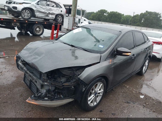 Ford FOCUS SE 2015 1FADP3F29FL355107 Image 2