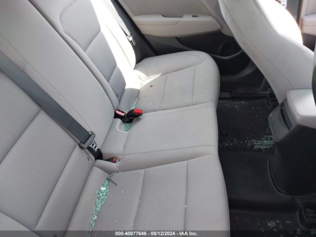 5NPD84LF3HH021408 Hyundai ELANTRA SE