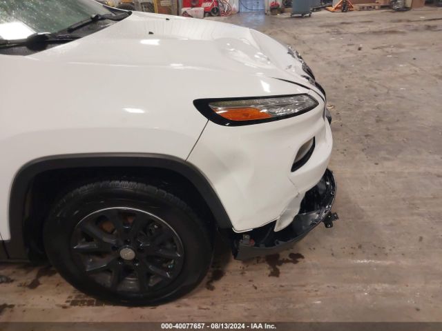 1C4PJMCS5HD223798 Jeep Cherokee Latitude 4x4