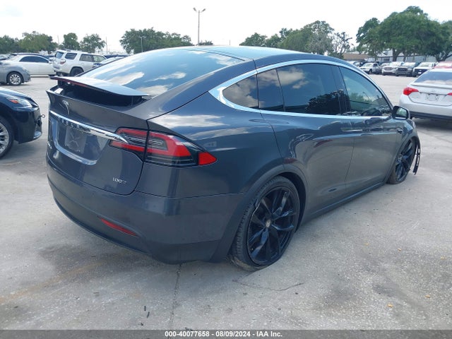 2018 TESLA MODEL X 5YJXCBE20JF089664 Photo 3