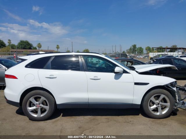 SADCJ2FX0JA254799 Jaguar F-pace 25t Premium