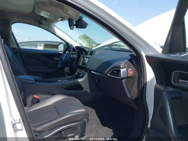 SADCJ2FX0JA254799 Jaguar F-pace 25t Premium