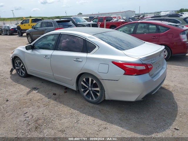 Nissan Altima 2.5 Sr 2016 1N4AL3AP8GC112102 Image 3
