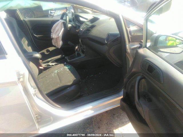 Ford FIESTA SE 2018 3FADP4EJ5JM129684 Image 5