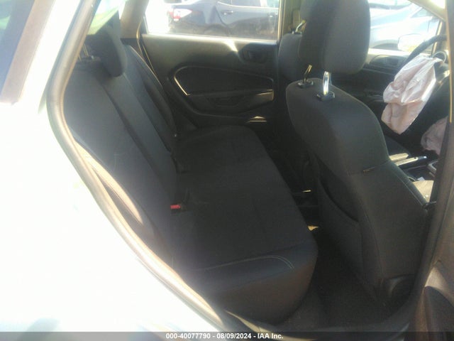 Ford FIESTA SE 2018 3FADP4EJ5JM129684 Image 8