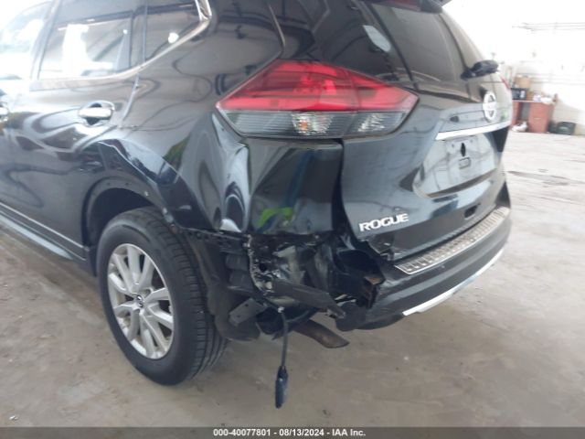 JN8AT2MV6HW019940 Nissan ROGUE SV