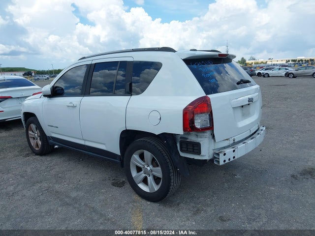 1C4NJCEA9GD628227 Jeep Compass Latitude