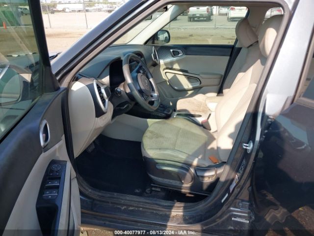 KNDJ23AU2L7716508 KIA SOUL S
