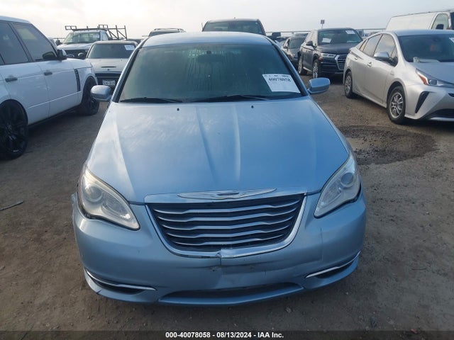1C3CCBAB7EN207936 Chrysler 200 LX