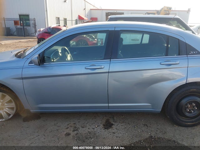1C3CCBAB7EN207936 Chrysler 200 LX