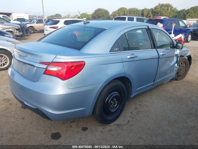 1C3CCBAB7EN207936 Chrysler 200 LX