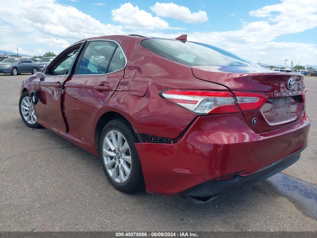 Toyota CAMRY LE 2019 4T1B11HK7KU741111 Image 3