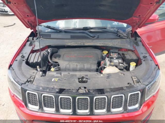 3C4NJCBBXJT235447 Jeep Compass Latitude Fwd