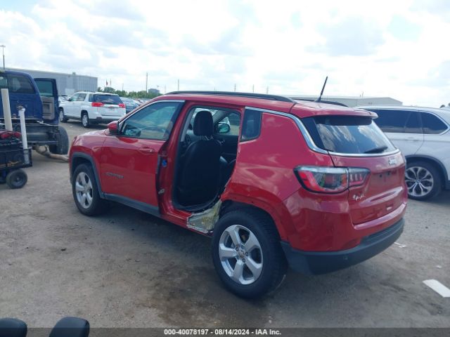 3C4NJCBBXJT235447 Jeep Compass Latitude Fwd