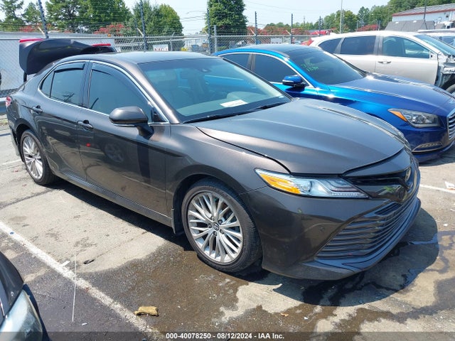 Toyota CAMRY XLE 2018 4T1B11HK0JU036178 головне зображення