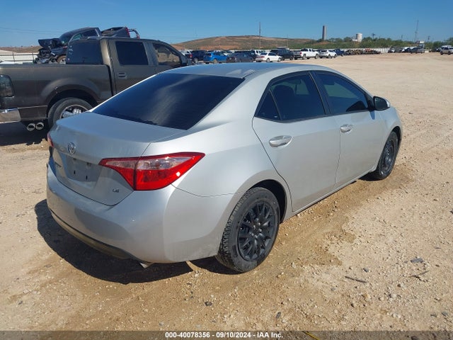 Toyota COROLLA LE 2019 5YFBURHE0KP886413 Image 4
