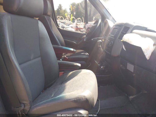 40078432 :رقم المزاد ، WDAPF1CD7GP309485 vin ، 2016 Mercedes-benz Sprinter 3500 مزاد بيع