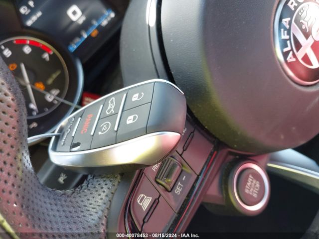ZARFAMBN3N7665776 Alfa Romeo Giulia Veloce Ti Rwd