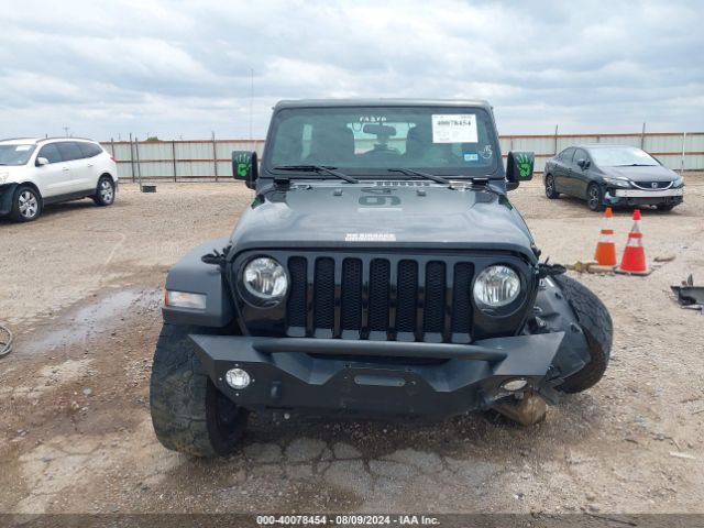 1C4HJXDG5NW133471 Jeep Wrangler Unlimited Sport 4x4