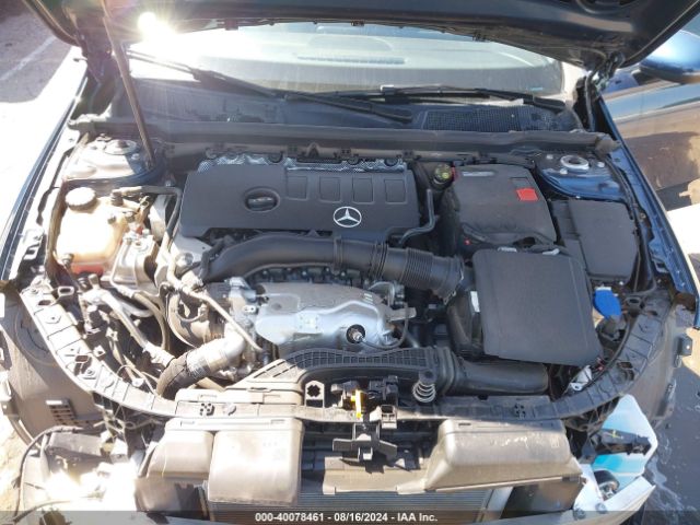 W1K3G4FB0NJ358599 Mercedes-Benz A 220 4matic