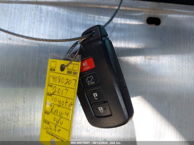 Toyota Rav4 Xle 2017 JTMWFREV3HJ721713 Image 11