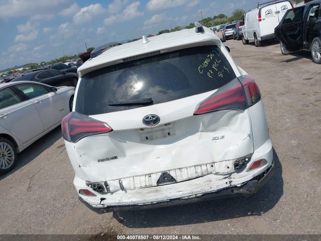Toyota Rav4 Xle 2017 JTMWFREV3HJ721713 Image 16