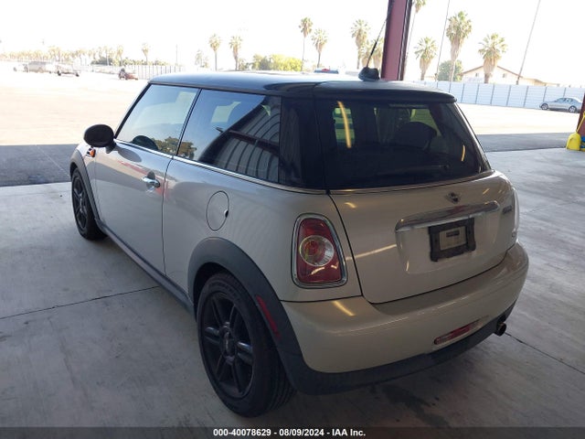 2013 MINI HARDTOP WMWSU3C5XDT544674 Photo 2