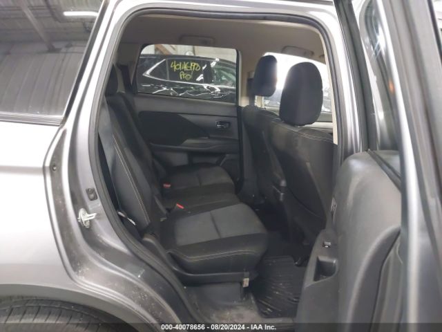 JA4AZ3A33JJ004425 Mitsubishi Outlander Es