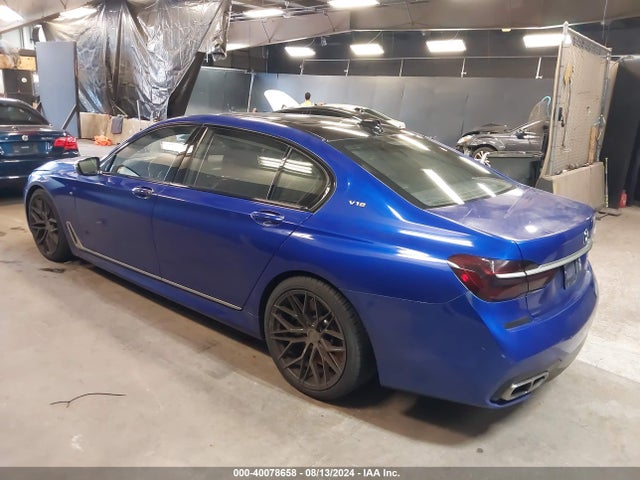BMW M760i Xdrive 2018 WBA7H6C50JG614537 Image 3