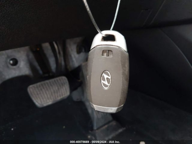 5NMS33AD7KH022907 Hyundai Santa Fe Sel