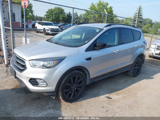 Ford ESCAPE SE 2017 1FMCU9G99HUC36172 Image 2