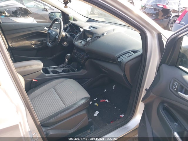 Ford ESCAPE SE 2017 1FMCU9G99HUC36172 Image 5