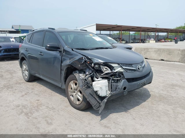 Toyota RAV4 LE 2015 JTMZFREV9FD061198 главное изображение