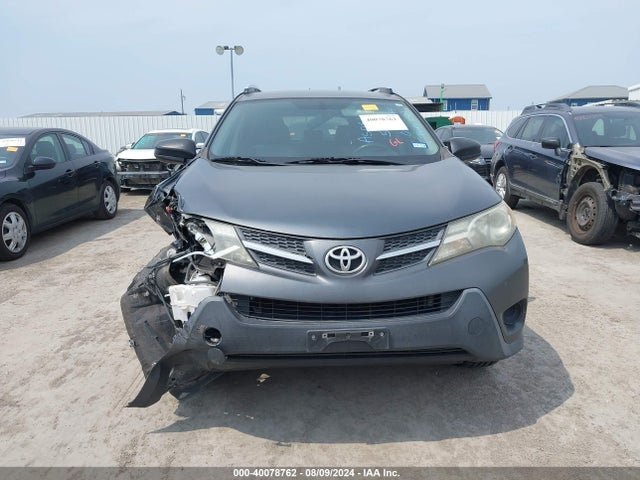 Toyota RAV4 LE 2015 JTMZFREV9FD061198 Image 13