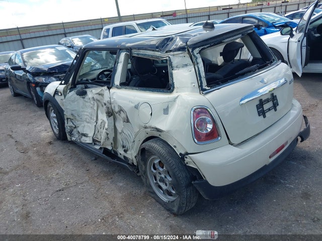 2013 MINI HARDTOP WMWSU3C57DT678834 Photo 2