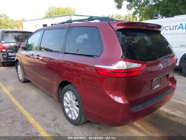 Toyota Sienna Xle 7 Passenger 2015 5TDDK3DC5FS123932 Image 3