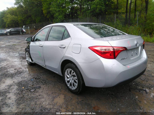 Toyota COROLLA LE 2017 2T1BURHE9HC930305 Image 3