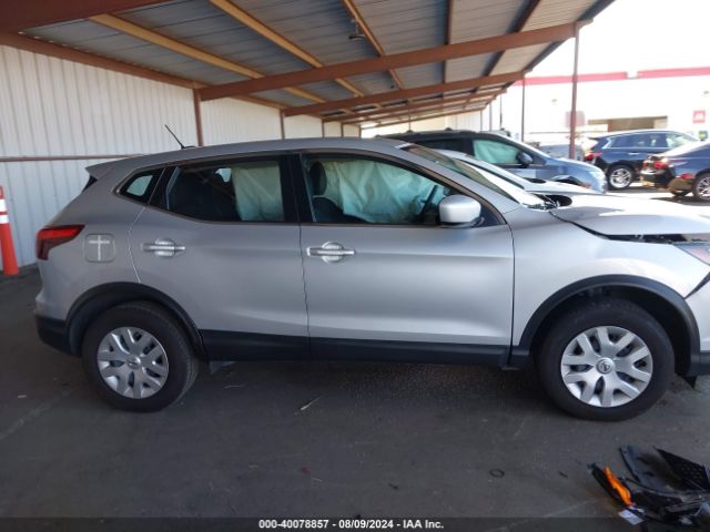 JN1BJ1CR8KW338576 Nissan Rogue Sport S