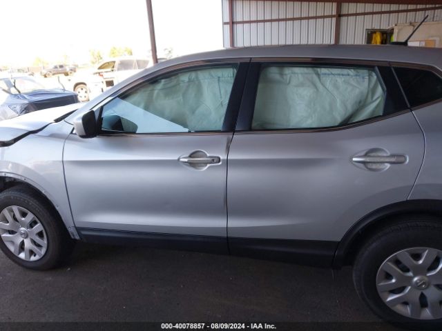 JN1BJ1CR8KW338576 Nissan Rogue Sport S