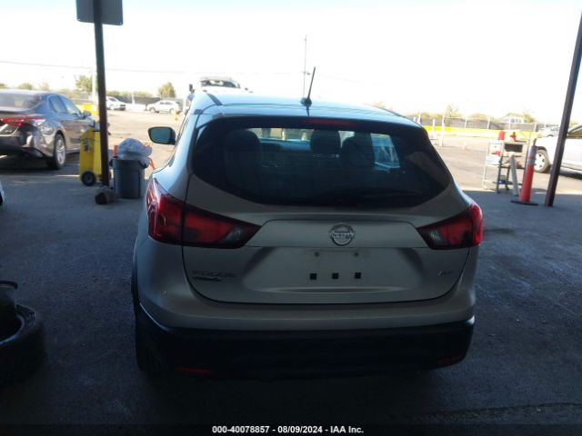 JN1BJ1CR8KW338576 Nissan Rogue Sport S