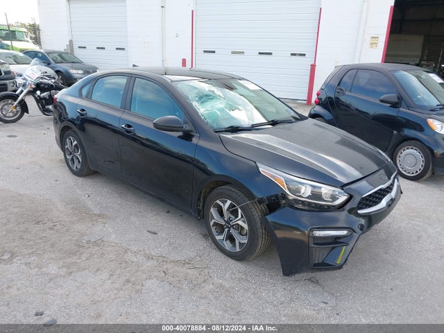 2020 3KPF24AD7LE143195 main image