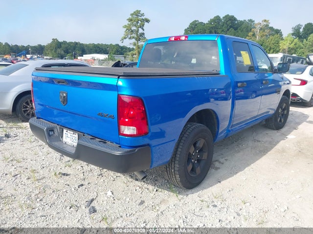 3C6RR7KG9PG662236 RAM 1500 Classic Tradesman  4x4 5'7 Box