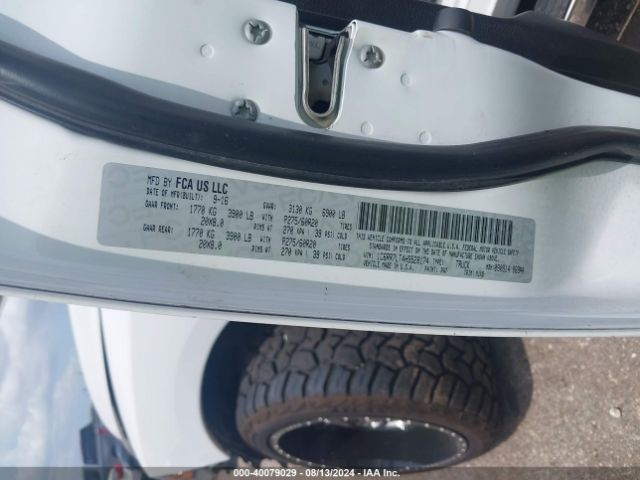 1C6RR7LT4HS528174 RAM 1500 Lone Star  4x4 5'7 Box