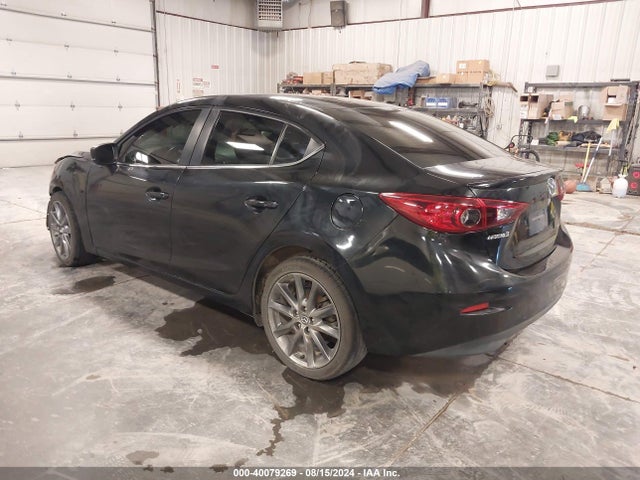 3MZBN1V37JM183718 Mazda Mazda3 Touring