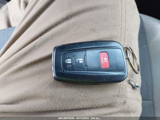2T3P1RFV5MC194420 Toyota Rav4 Xle