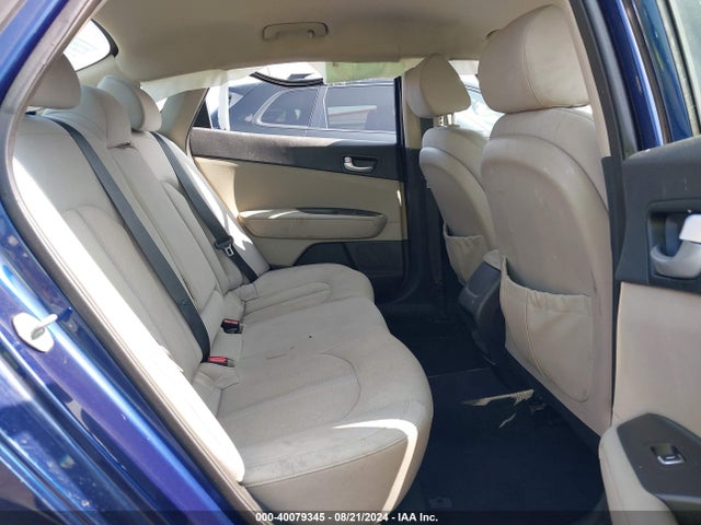 KIA Optima Lx 2016 5XXGT4L31GG016073 Image 8